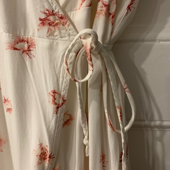 Abercrombie floral wrap midi dress - Picture 3 of 8